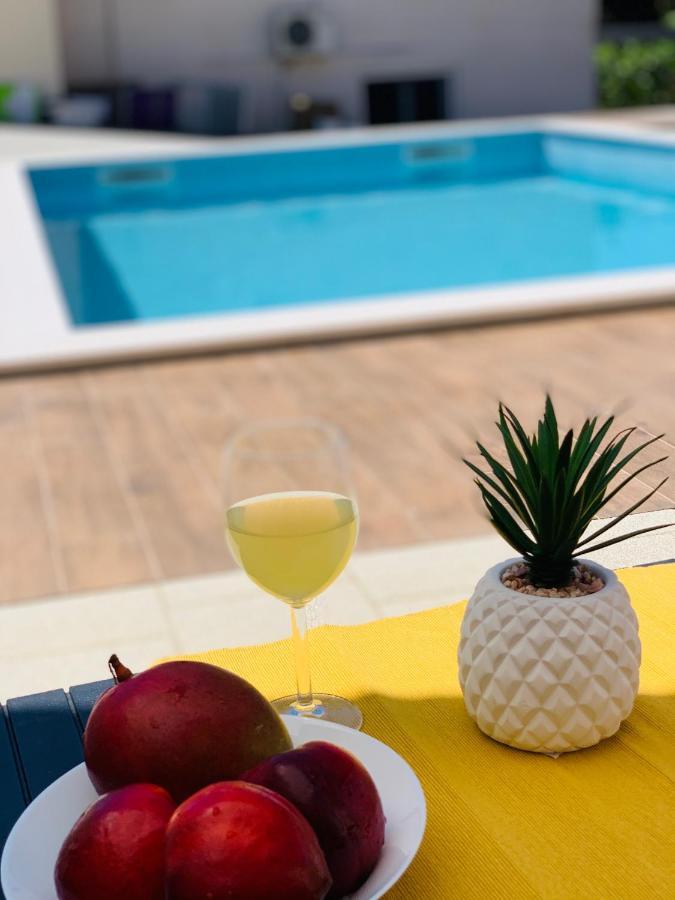 Apartment Dida I Mara Малинска Екстериор снимка