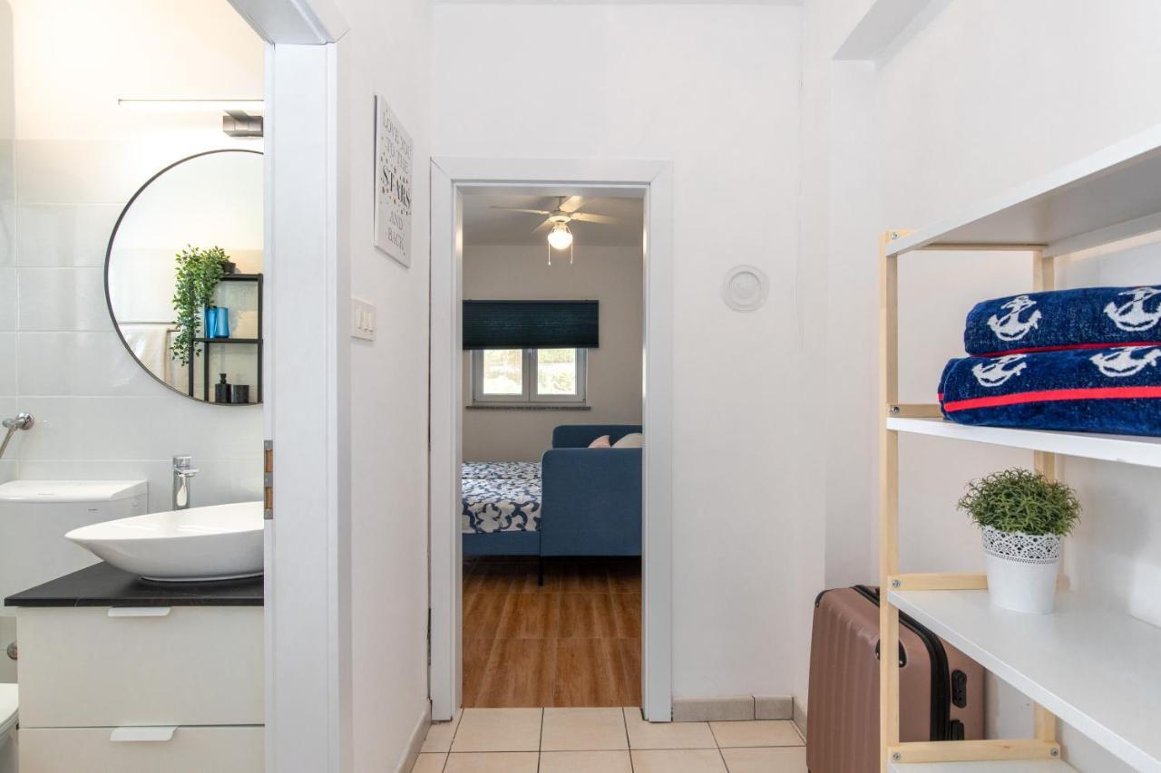 Apartment Dida I Mara Малинска Екстериор снимка